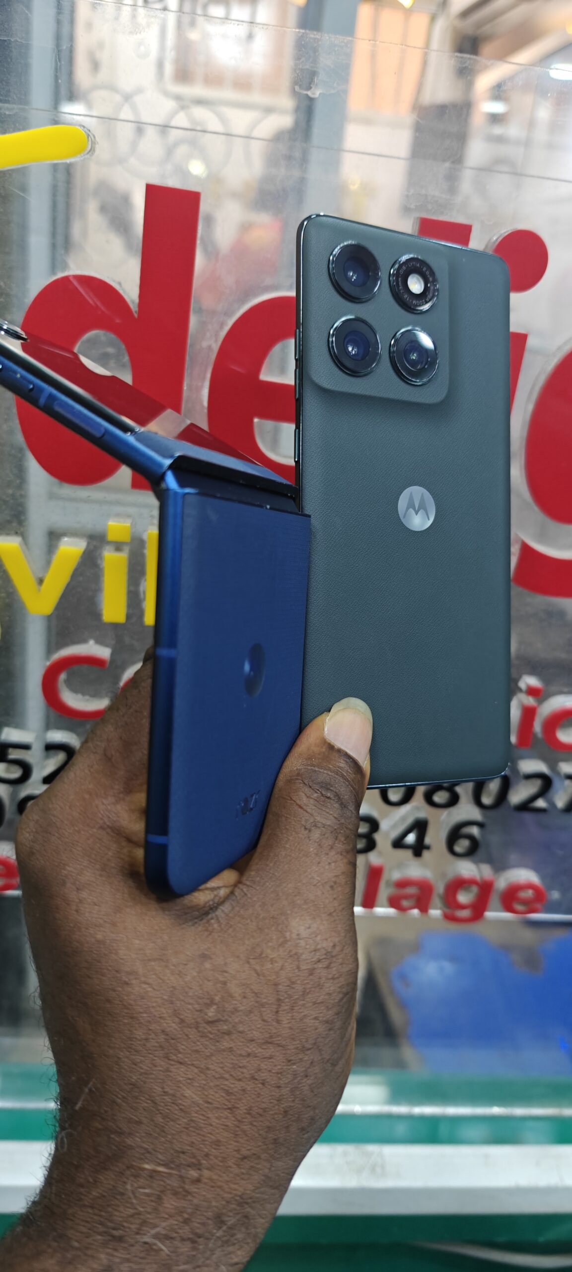 Motorola edge and Razr