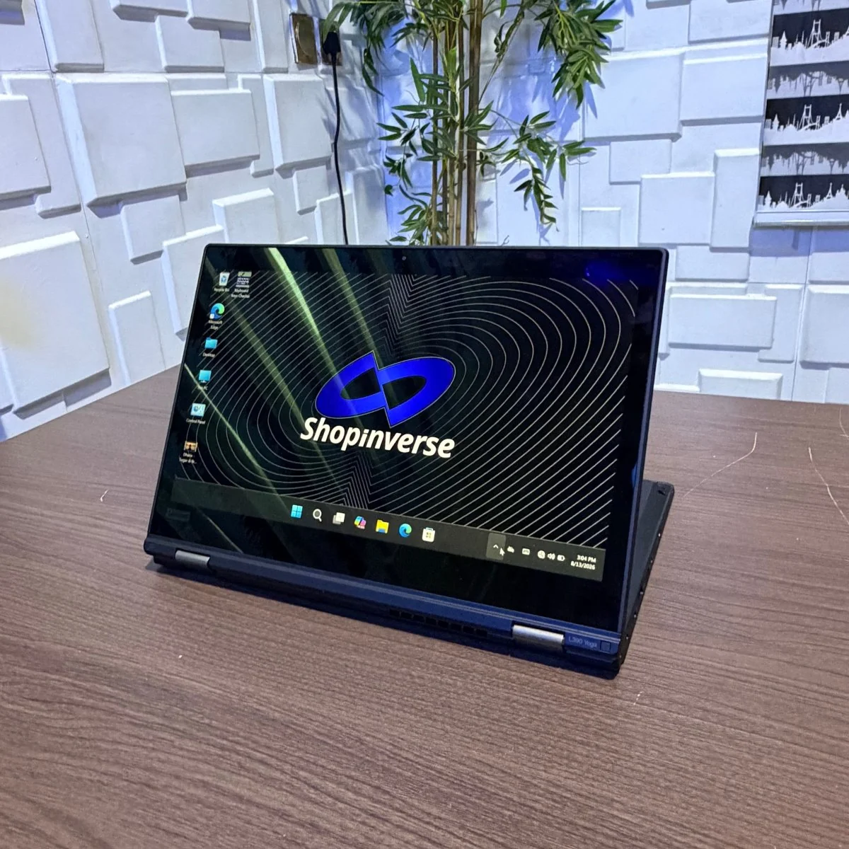 Lenovo ThinkPadL390Yoga | 8thGenCorei5 | 8GBRAM | 256GBSSD | Touchscreen | BacklitKeyboard